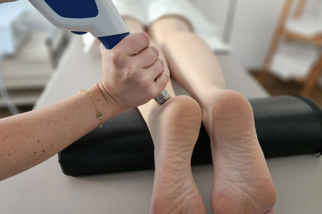 Dr.Florian_Barthels-Orthopaede-Stosswellen-47b3-1024px Dr.Florian_Barthels-Orthopaede-Stosswellen